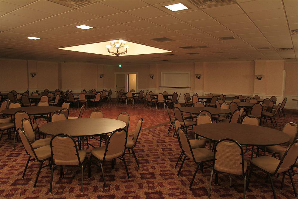 The Inn At Cobleskill Buitenkant foto